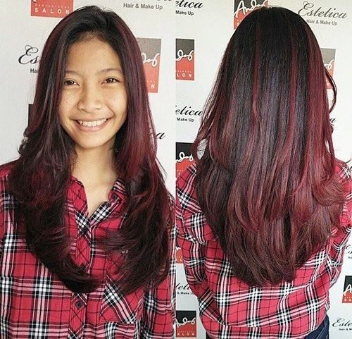 Černá hair with burgundy ombre highlights