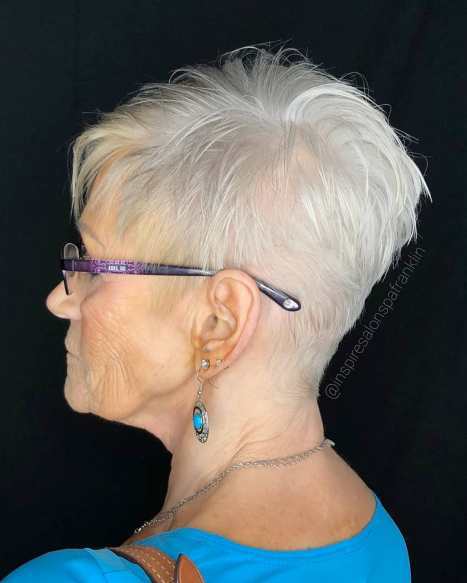 70+ Grey Pixie für feines Haar