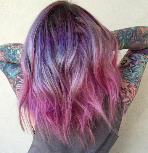 Střední Length Purple To Pink Ombre Hair