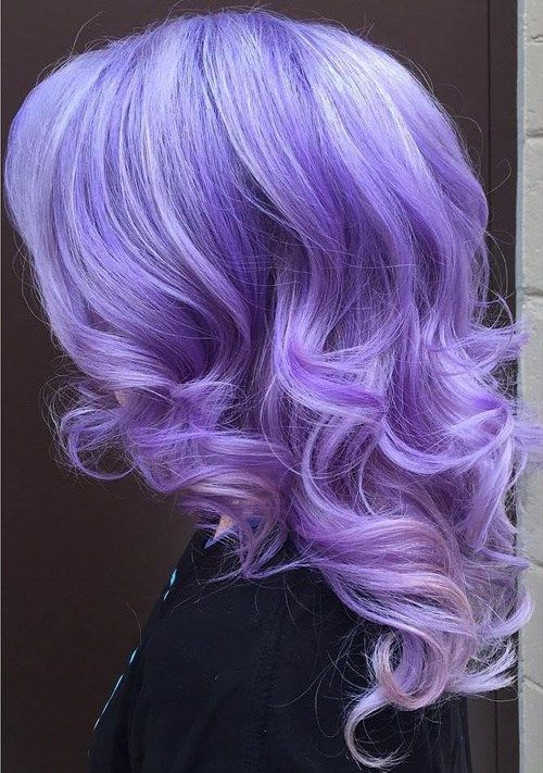 střední length pastel purple hairstyle