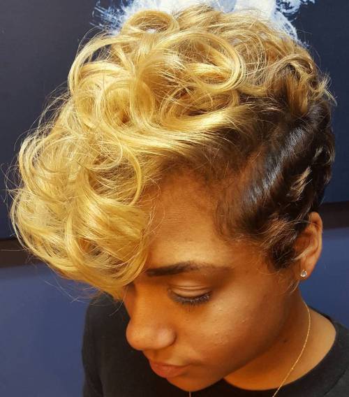 африкански American Short Curly Blonde Hairstyle